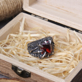 Bague viking griffe de dragon rouge