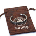 Bracelet viking Valknut argenté porteur de runes