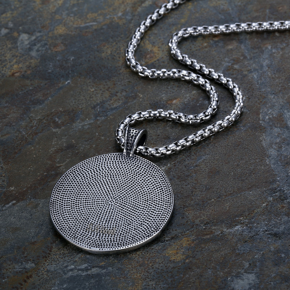 Collier viking arbre de vie Yggdrasil derriere