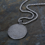 Collier viking arbre de vie Yggdrasil derriere