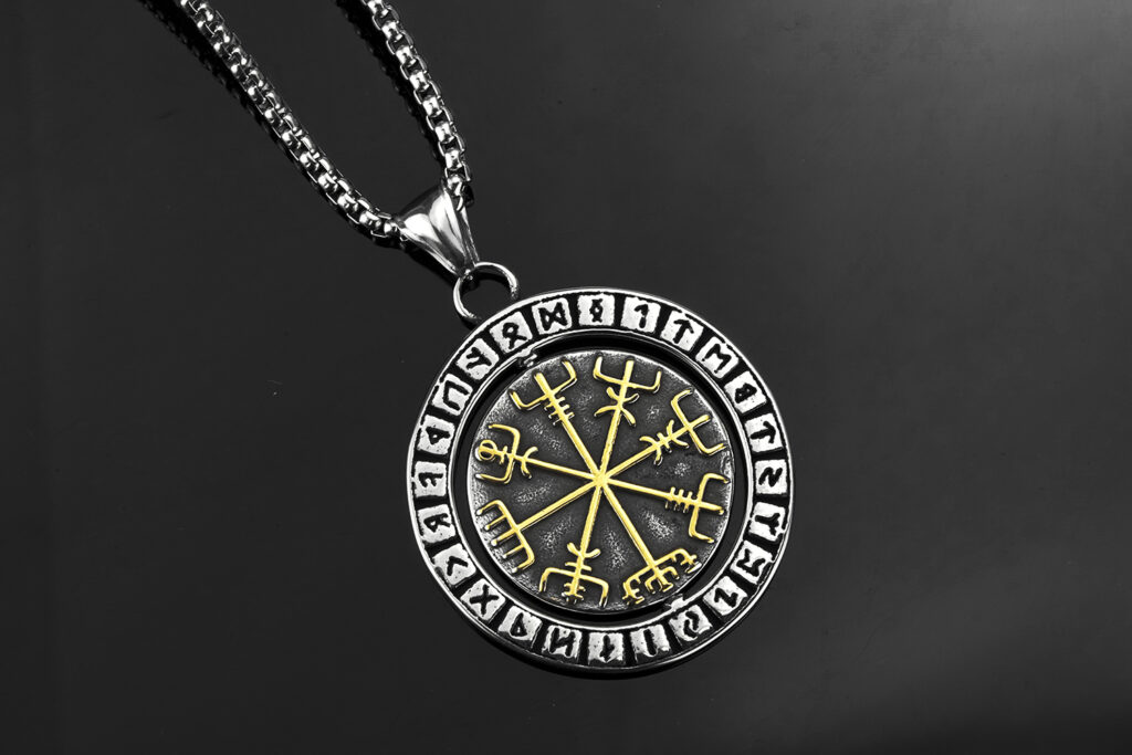 Collier viking en acier inoxydable nordique