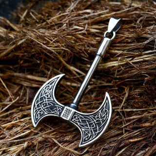Pendentif hache viking double lame en inox gris.